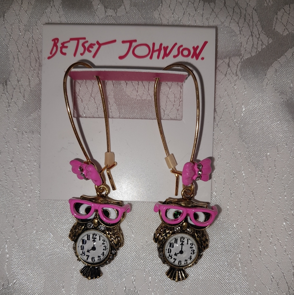 NWT Betsey Johnson Back to Cool owl drop earrings